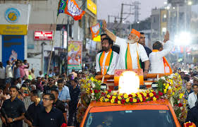 PM Modi Leads Vibrant Kolkata Roadshow Ahead of Elections